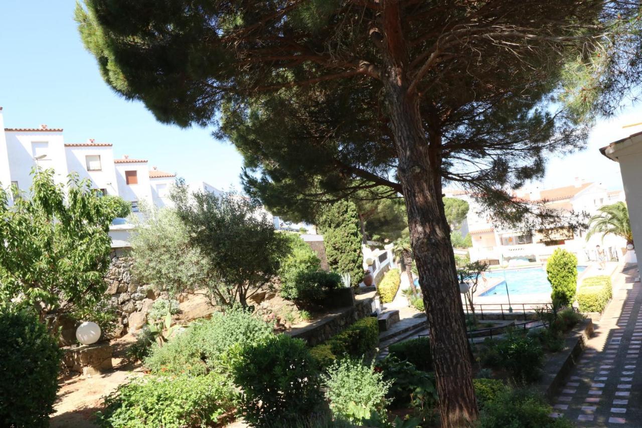 Jardins III B 2 - Piso Con Vista Al Mar Y Piscina Leilighet Roses Eksteriør bilde